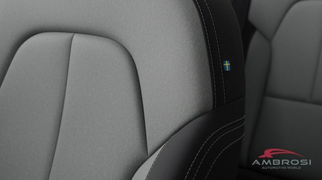 VOLVO XC40 B3 MILD HYBRID BENZINA PLUS DARK - foto 11
