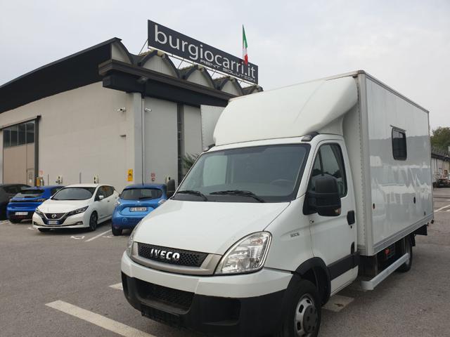 IVECO DAILY CAMPER 12K DI ANTICIPO E15K 30 R - foto 19