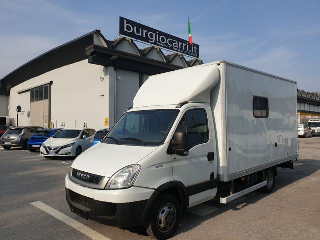 IVECO DAILY CAMPER 12K DI ANTICIPO E15K 30 R - foto 29