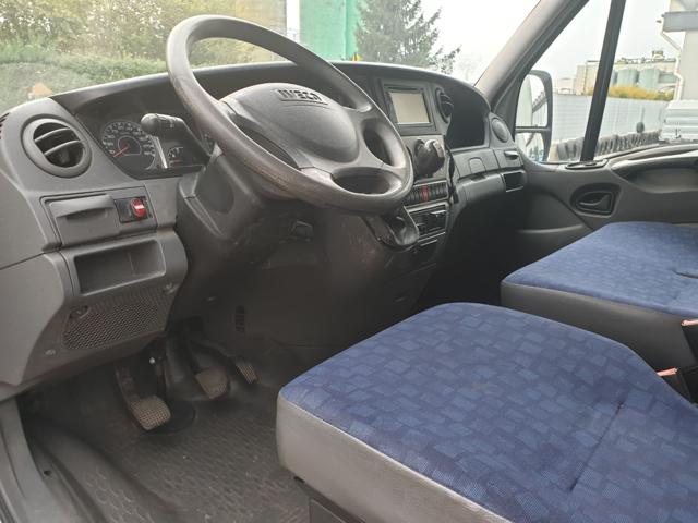 IVECO DAILY CAMPER 12K DI ANTICIPO E15K 30 R - foto 26