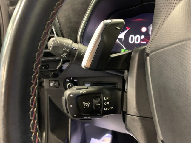 DS DS 7 PERFORMANCE LINE + STRAFULL 1.5 - foto 25