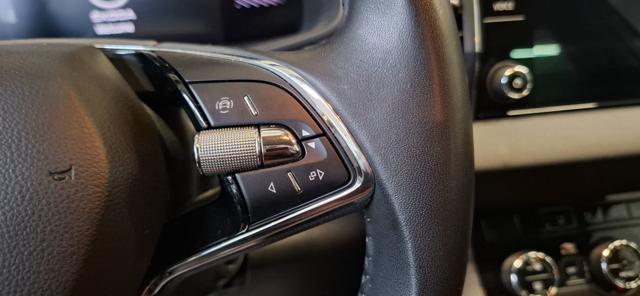 SKODA KAROQ 2.0 TDI - foto 18