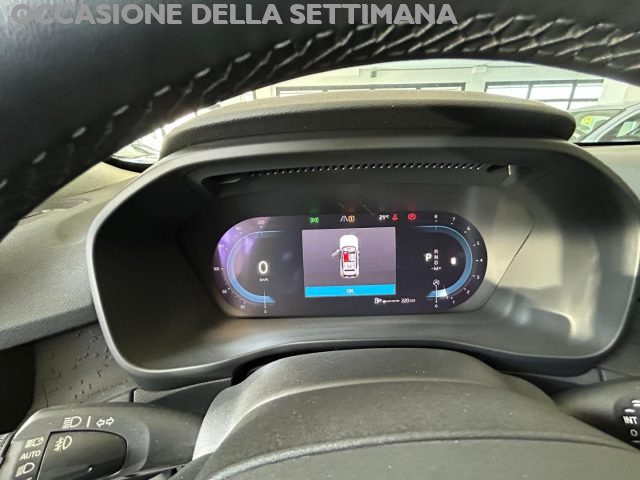VOLVO XC40 ESSENTIAL - foto 20