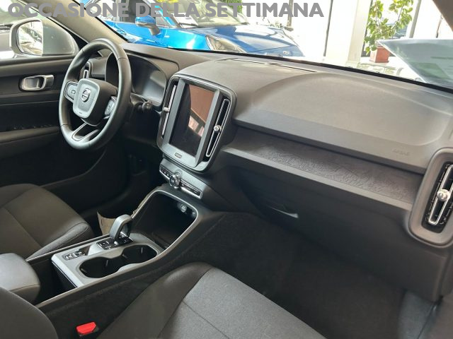 VOLVO XC40 ESSENTIAL - foto 10