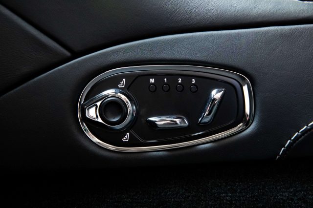 ASTON MARTIN DB 11 COUPE'|V8|360°VIEW|BRIGHT PAC - foto 14