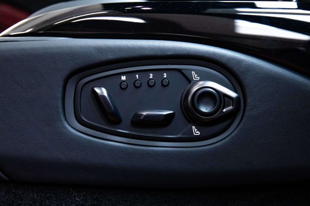 ASTON MARTIN VANTAGE ROADSTER|360° CAMERA|20"|HEATED  - foto 12