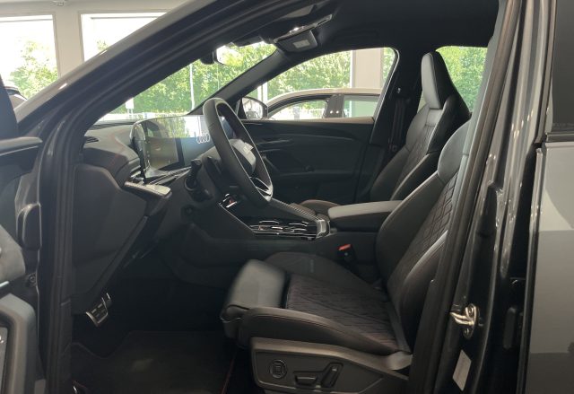 AUDI SQ5 AUDI  SPORTBACK SPORT ATTITUDE T - foto 10