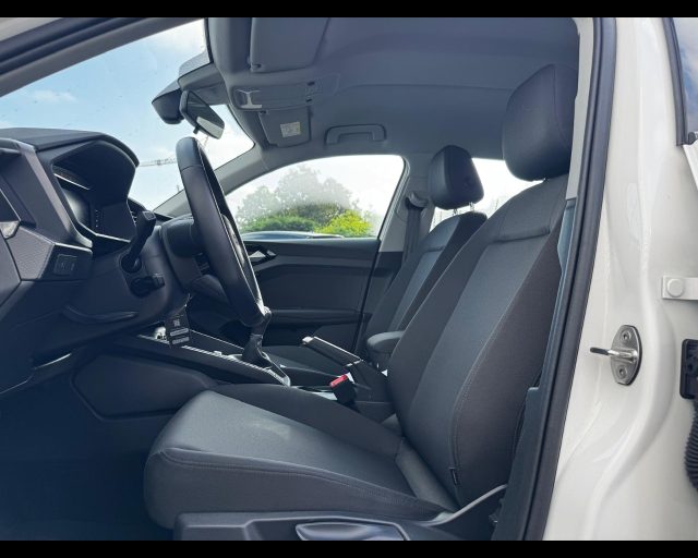 AUDI A1 SPORTBACK  25 TFSI BUSINESS - foto 8