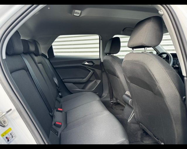 AUDI A1 SPORTBACK  25 TFSI BUSINESS - foto 9