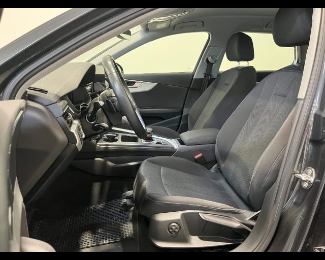 AUDI A4 AVANT 35 TDI MHEV S-TRONIC BUSIN - foto 10
