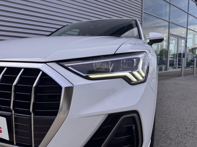 AUDI Q3 45 TFSIE S-TRONIC S-LINE EDITION - foto 11