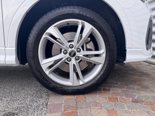 AUDI Q3 45 TFSIE S-TRONIC S-LINE EDITION - foto 12