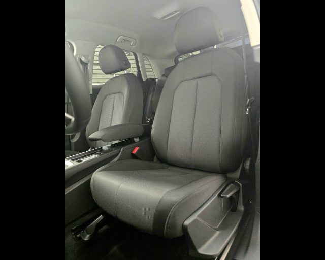AUDI Q3 35 TDI S-TRONIC BUSINESS ADVANCE - foto 9