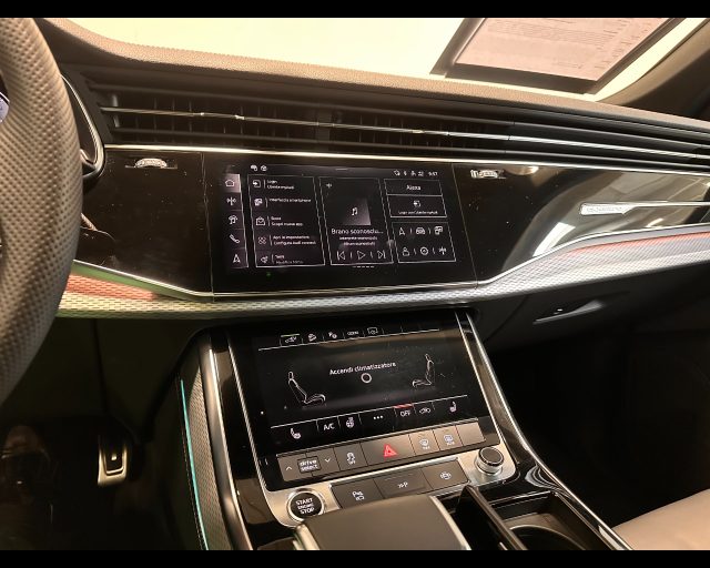 AUDI Q8 55 TFSI E TIPTRONIC QUATTRO S-LI - foto 6