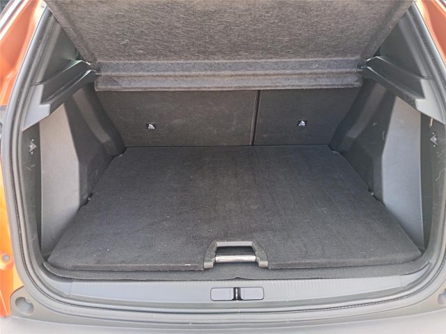 PEUGEOT 2008 2ª SERIE  BLUEHDI 110 S&S ALLURE - foto 19