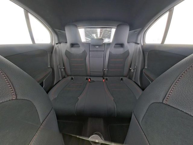 MERCEDES-BENZ A 180 AUTOMATIC AMG LINE ADVANCED - foto 7