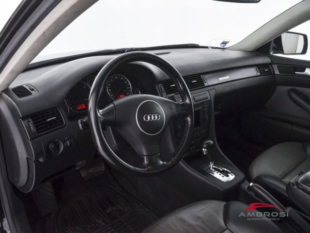 AUDI A6 2.5 TDI 180 CV QUATTRO - PER OPE - foto 8