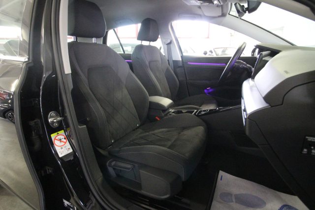 VOLKSWAGEN GOLF 1.5 ETSI 130 CV EVO ACT DSG STYL - foto 20