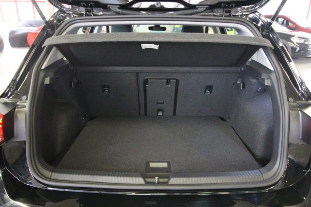 VOLKSWAGEN GOLF 1.5 ETSI 130 CV EVO ACT DSG STYL - foto 24