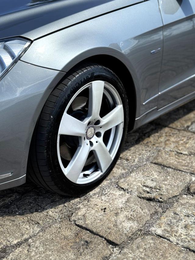 MERCEDES-BENZ E 350 CGI COUPÉ AVANTGARDE - foto 27