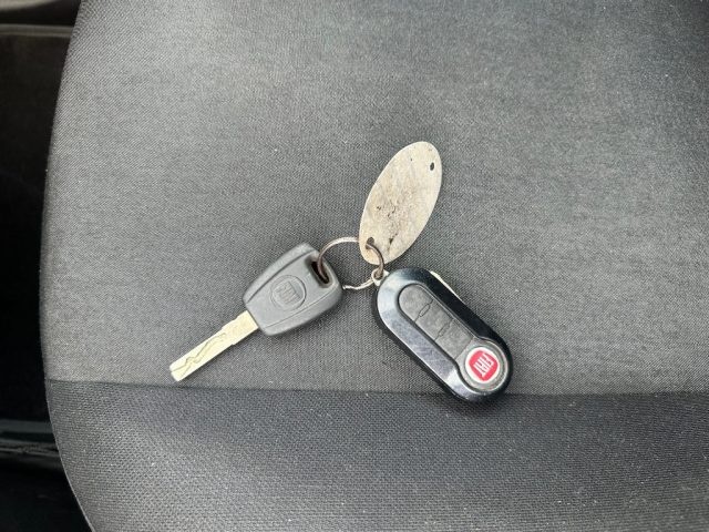 FIAT PUNTO 1.4 5P NATURAL POWER EASY - foto 16