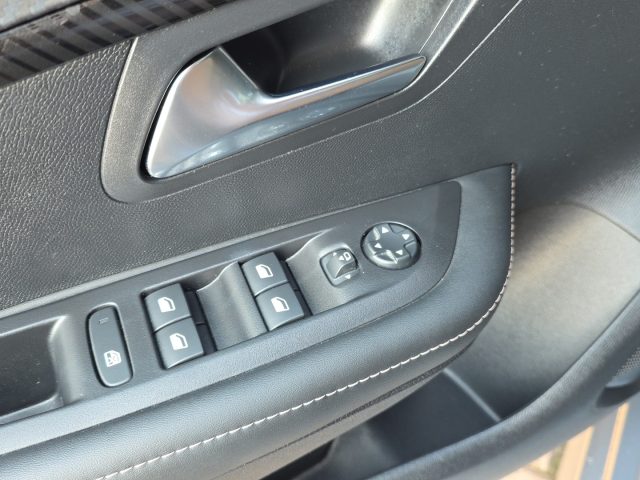 PEUGEOT 208 5 PORTE 1200 BZ 100CV ALLURE - foto 18