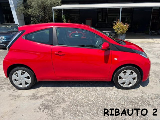 TOYOTA AYGO 1.0 VVT-I 69 CV 3 PORTE X-CLUSIV - foto 11