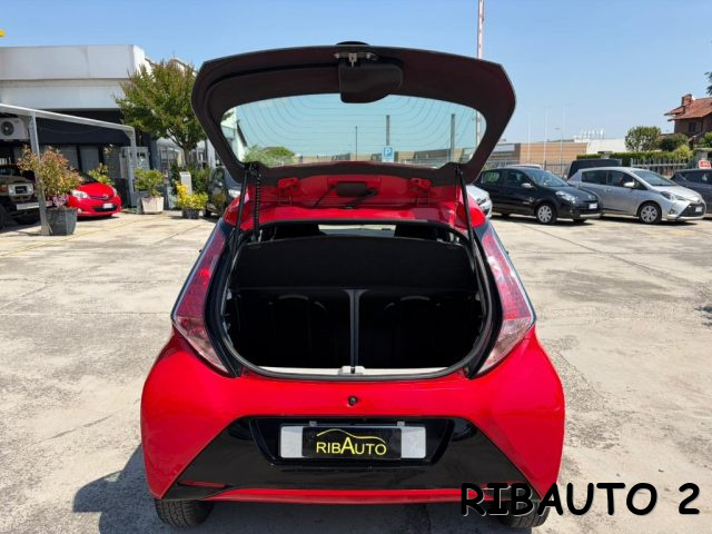 TOYOTA AYGO 1.0 VVT-I 69 CV 3 PORTE X-CLUSIV - foto 13