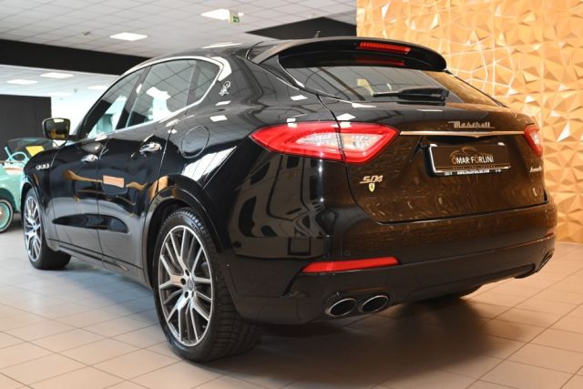 MASERATI LEVANTE 3.0 V6 TWINTURBO AWD GRANSPORT Q - foto 4