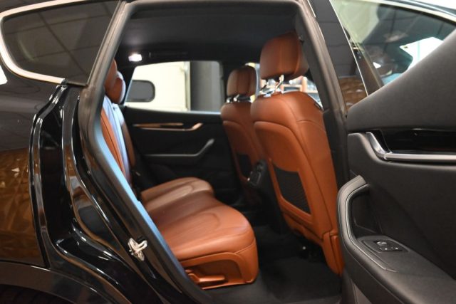 MASERATI LEVANTE 3.0 V6 TWINTURBO AWD GRANSPORT Q - foto 11