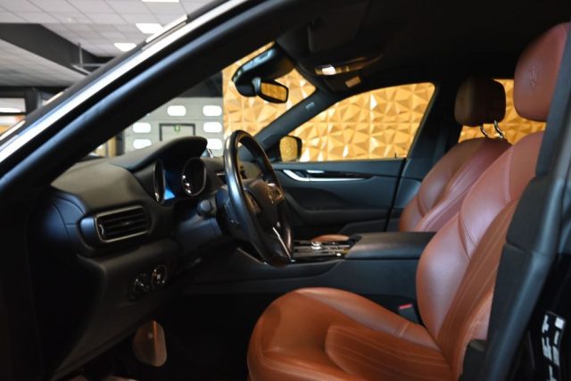MASERATI LEVANTE 3.0 V6 TWINTURBO AWD GRANSPORT Q - foto 26