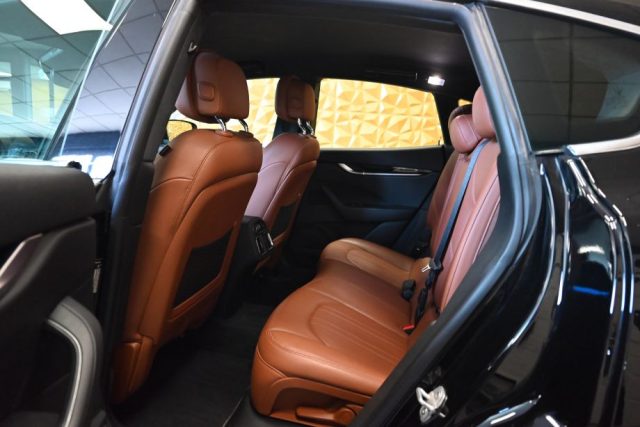 MASERATI LEVANTE 3.0 V6 TWINTURBO AWD GRANSPORT Q - foto 29