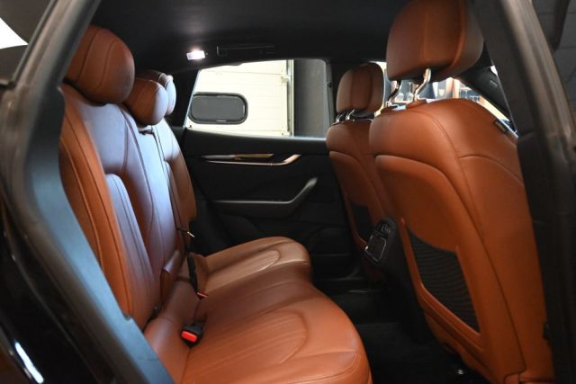 MASERATI LEVANTE 3.0 V6 TWINTURBO AWD GRANSPORT Q - foto 36