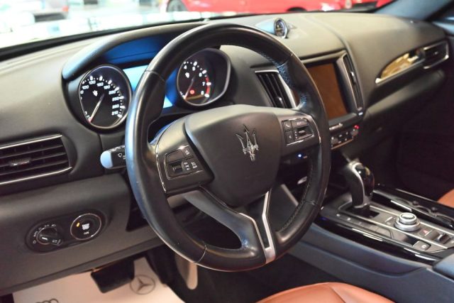 MASERATI LEVANTE 3.0 V6 TWINTURBO AWD GRANSPORT Q - foto 46