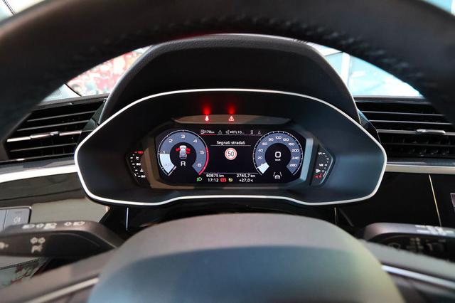 AUDI Q3 35 TDI S-TRONIC BUSINESS - foto 28