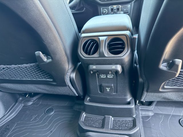 JEEP WRANGLER UNLIMITED 2.0 PHEV ATX 4XE SAHAR - foto 10