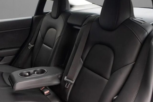 TESLA MODEL 3 LONG RANGE AWD PERFORMANCE - foto 5