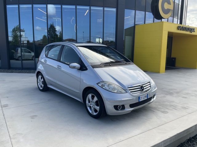 MERCEDES-BENZ A 200 CDI ELEGANCE