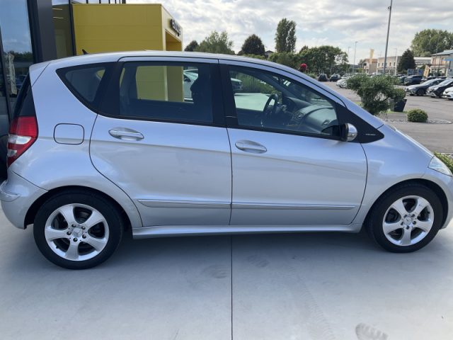 MERCEDES-BENZ A 200 CDI ELEGANCE - foto 4