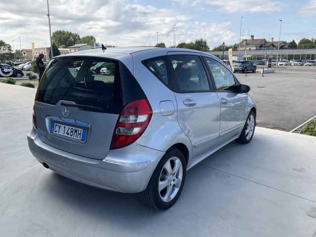 MERCEDES-BENZ A 200 CDI ELEGANCE - foto 5