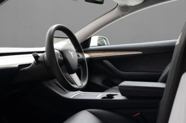 TESLA MODEL 3 LONG RANGE DUAL MOTOR AWD - foto 4