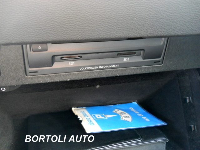 VOLKSWAGEN PASSAT VARIANT 2.0 TDI BUSINESS BMT NAVIGATORE  - foto 21