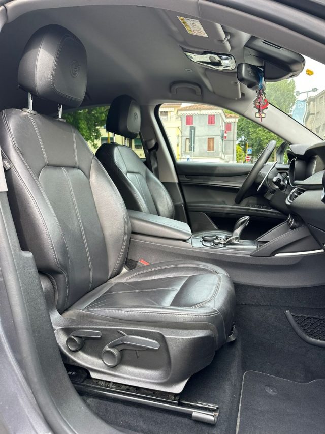 ALFA ROMEO STELVIO 2.2 TURBODIESEL 210 CV AT8 Q4 EX - foto 23