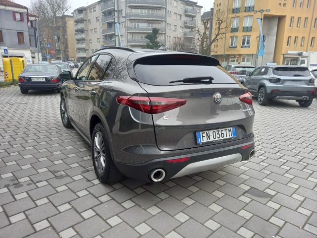 ALFA ROMEO STELVIO 2.2 TURBODIESEL 210 CV AT8 Q4 EX - foto 6