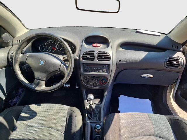 PEUGEOT 206 1.6 16V CC ENFANT TERRIBLE - foto 8