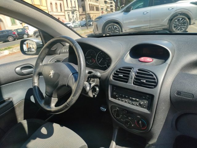 PEUGEOT 206 1.6 16V CC ENFANT TERRIBLE - foto 13