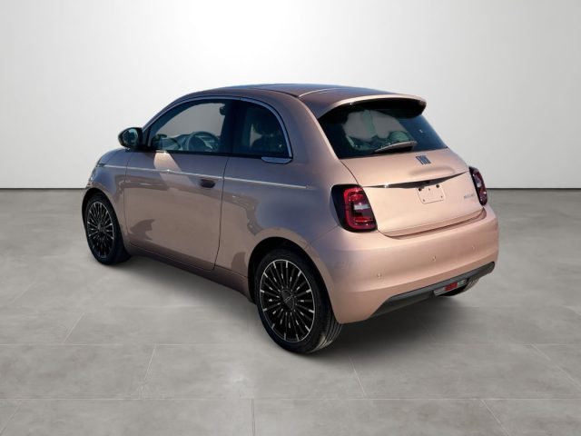 FIAT 500 BERLINA HYBRID LA PRIMA - foto 6