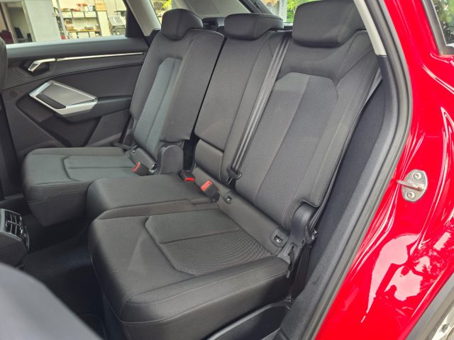 AUDI Q3 35 2.0 TDI S TRONIC UNIPROPIETAR - foto 8