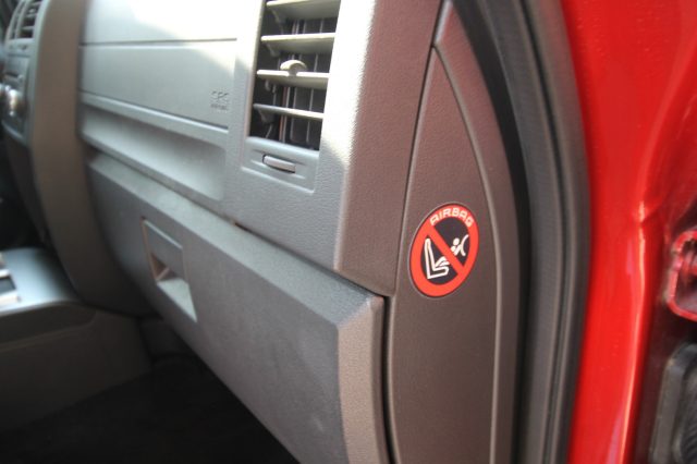 DODGE NITRO 2.8 CRD DPF 4WD GANCIOTRAINO - foto 9