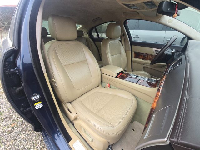 JAGUAR XF 2.7D V6 PREMIUM LUXU CHIAVE O MO - foto 13